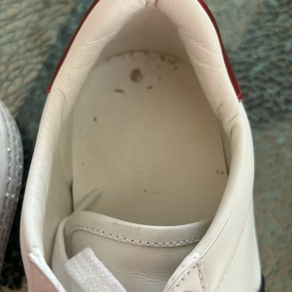 GUCCI Leather and Bee Detail with Ace Crystal Embellished Platform Sneakers - Picture 13 of 14